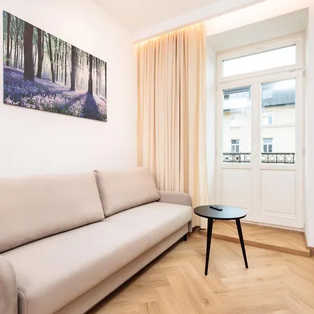 Apartment Of The Kings - Riverside K22 M13&28 Krakow
