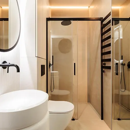 Apartment Of The Kings - Riverside K22 M13&28 *